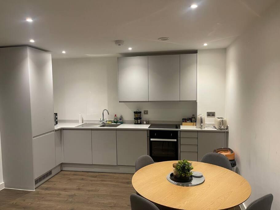 Luxury 2 Bedroom Apartment In The Heart Of Mánchester Exterior foto